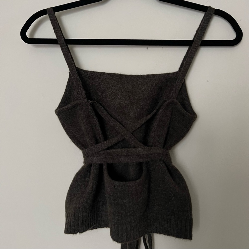 Line & Dot Knit Tank - Picture 2 of 4